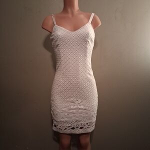 White House Black Market white eyelet lace sheath dress size 4P